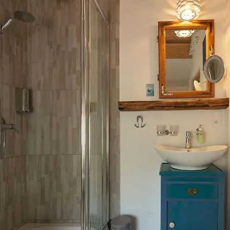 Bonaluti Farm stay
