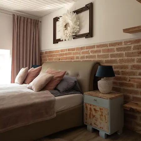 Bonaluti Farm stay *