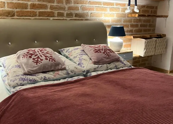 مزرعة للإقامة Bonaluti