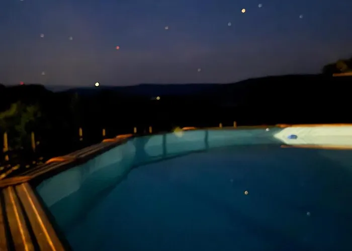 مزرعة للإقامة Bonaluti Mirsk